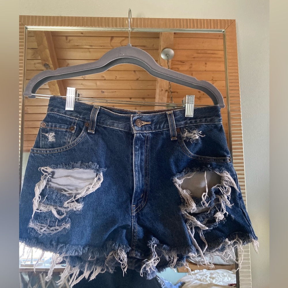 vintage levi’s denim shorts with cat print